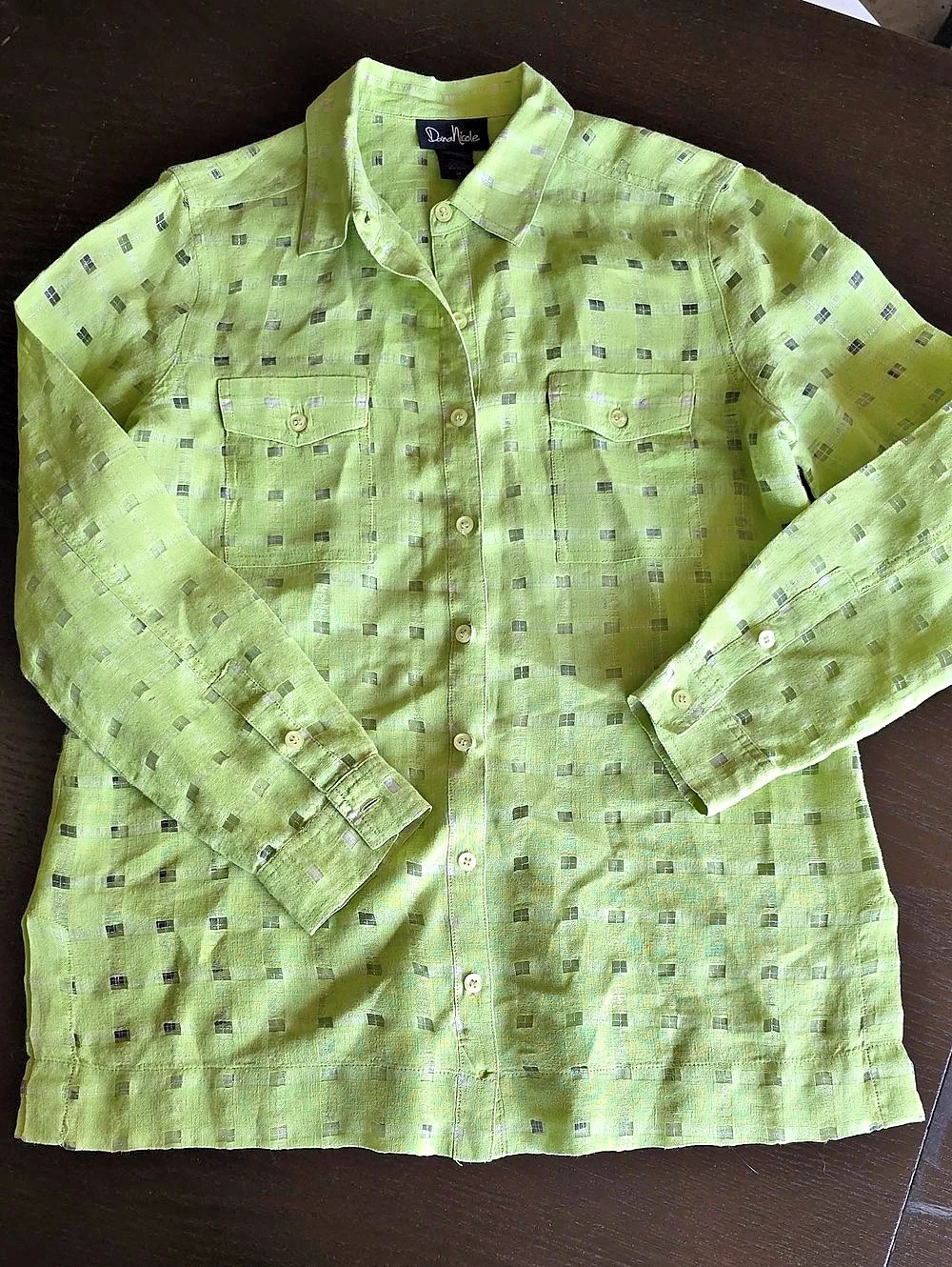 Dana Nicole Geometric Button Down Green Size Medium Like New